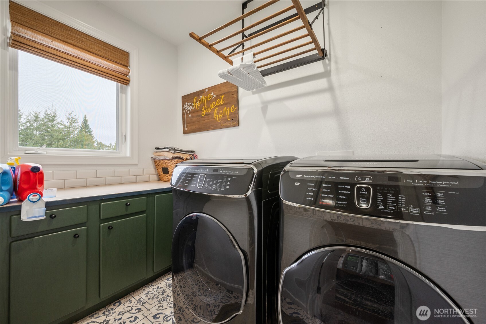 250 W St James Place , Longview, WA 98632