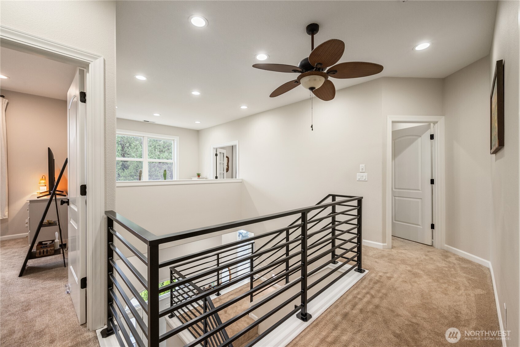 250 W St James Place , Longview, WA 98632