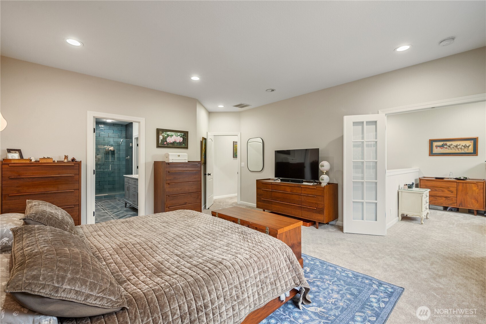 250 W St James Place , Longview, WA 98632