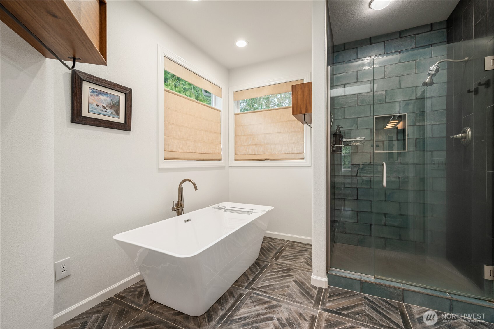 250 W St James Place , Longview, WA 98632