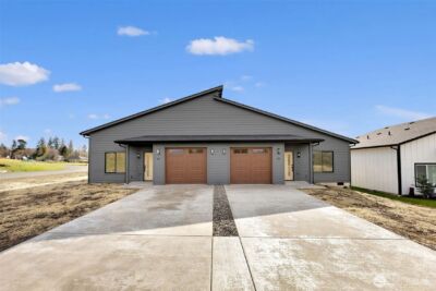 3 Anchor Way Loop #B, Cathlamet, WA 98612