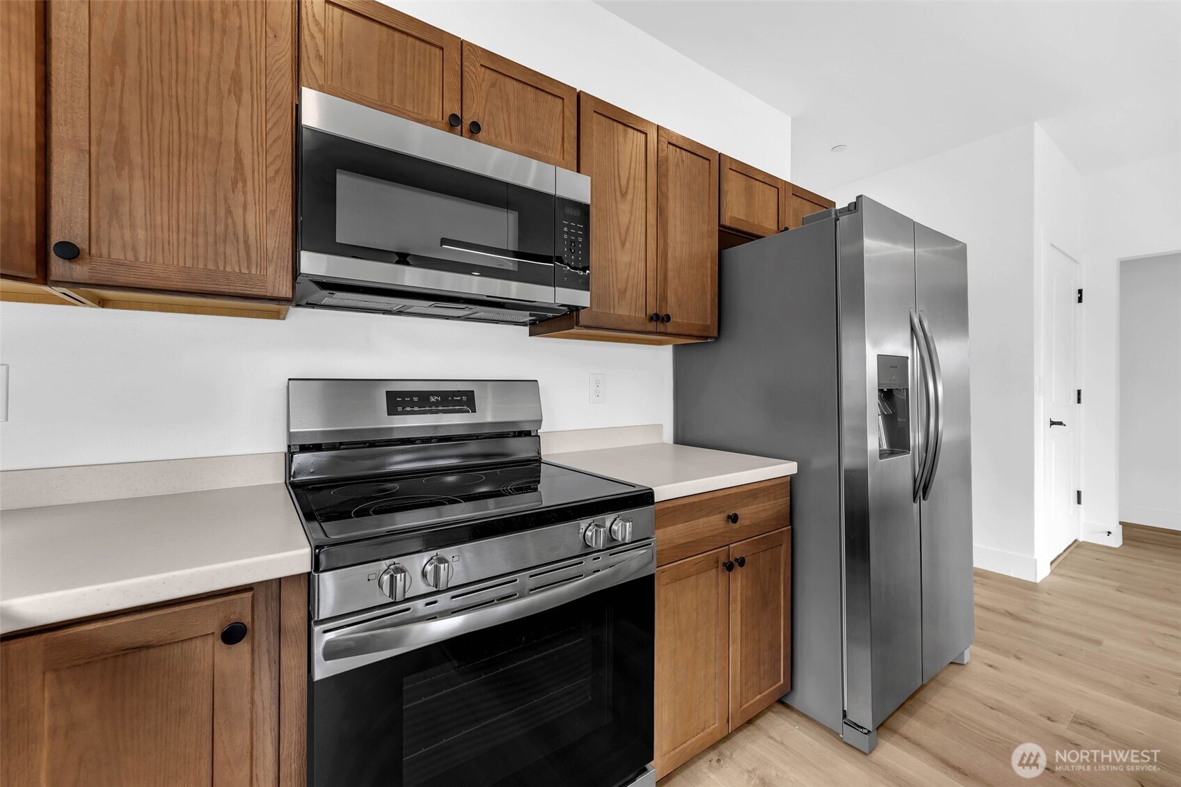 3 Anchor Way Loop #B, Cathlamet, WA 98612