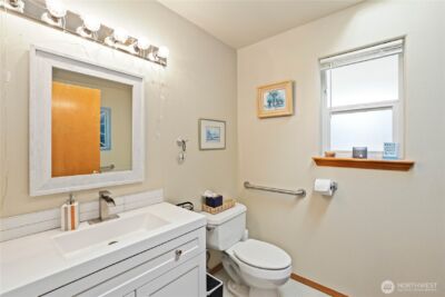 160 Dolphin Avenue NE, Ocean Shores, WA 98569 - Photo 14