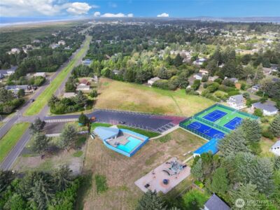 160 Dolphin Avenue NE, Ocean Shores, WA 98569 - Photo 29