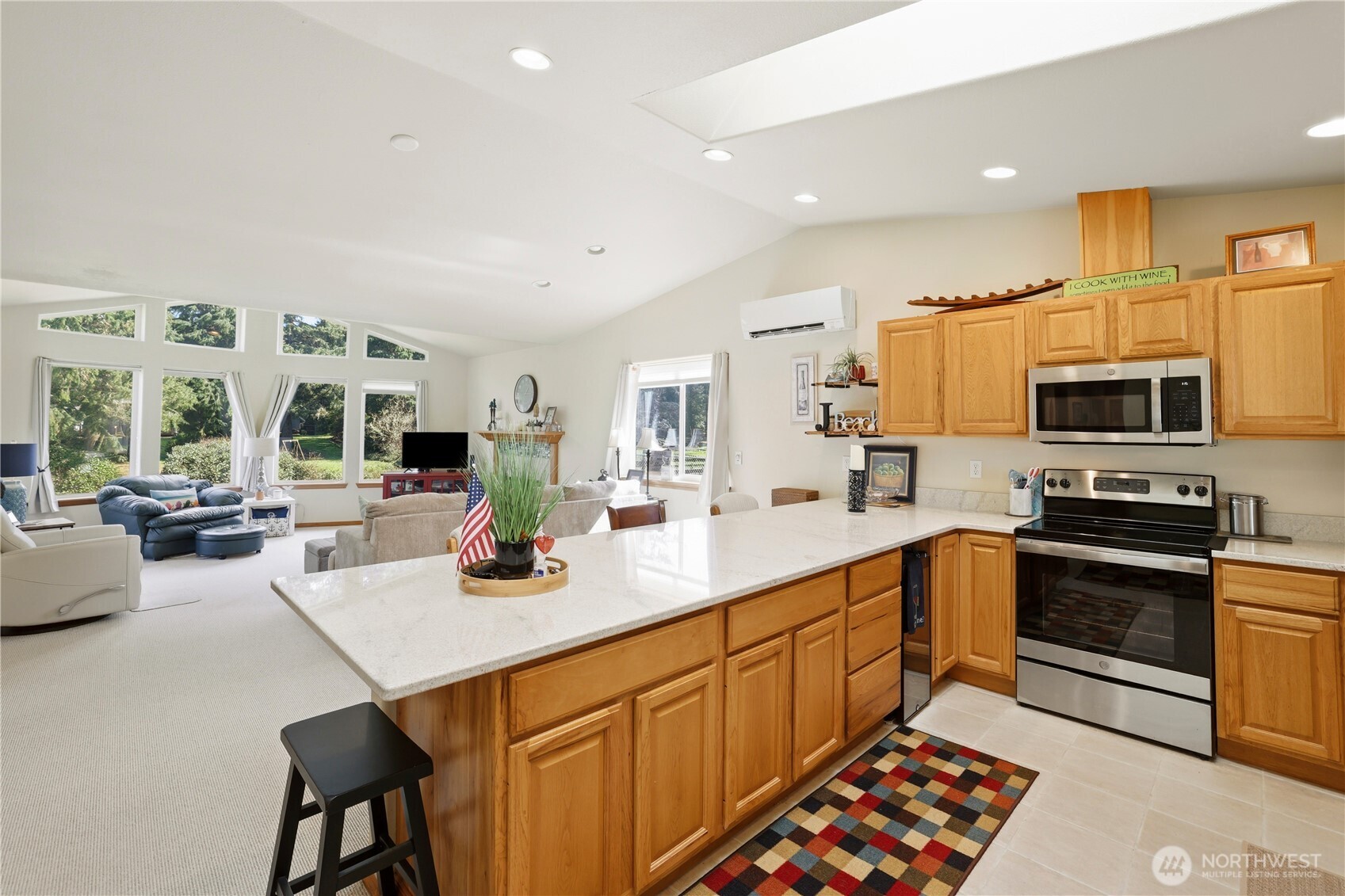 160 Dolphin Avenue NE, Ocean Shores, WA 98569