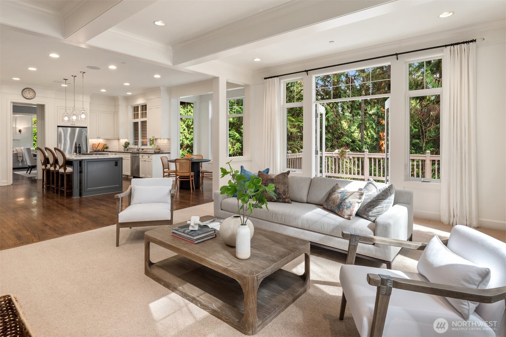 13609 NE 28th Street , Bellevue, WA 98005