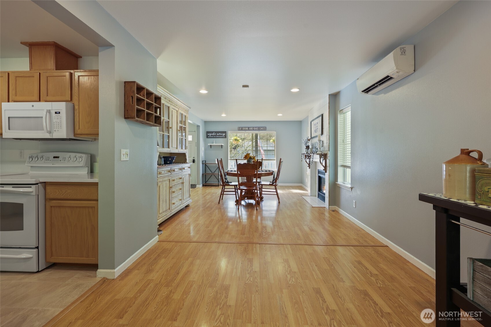 6925 E Filmore Street , Port Orchard, WA 98366