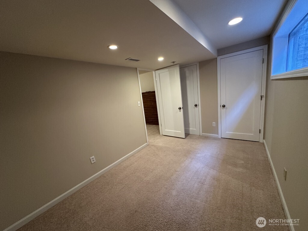 1253 NE 104th Street , Seattle, WA 98125