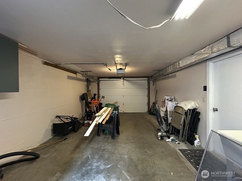 1253 NE 104th Street , Seattle, WA 98125