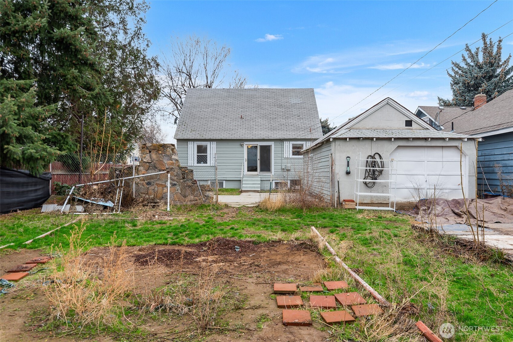 1013 Amherst Avenue , Wenatchee, WA 98801