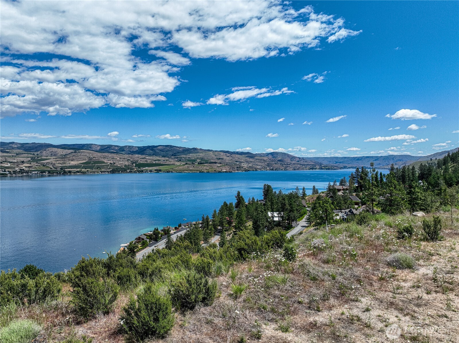 4620 South Lakeshore Rd. , Chelan, WA 98816