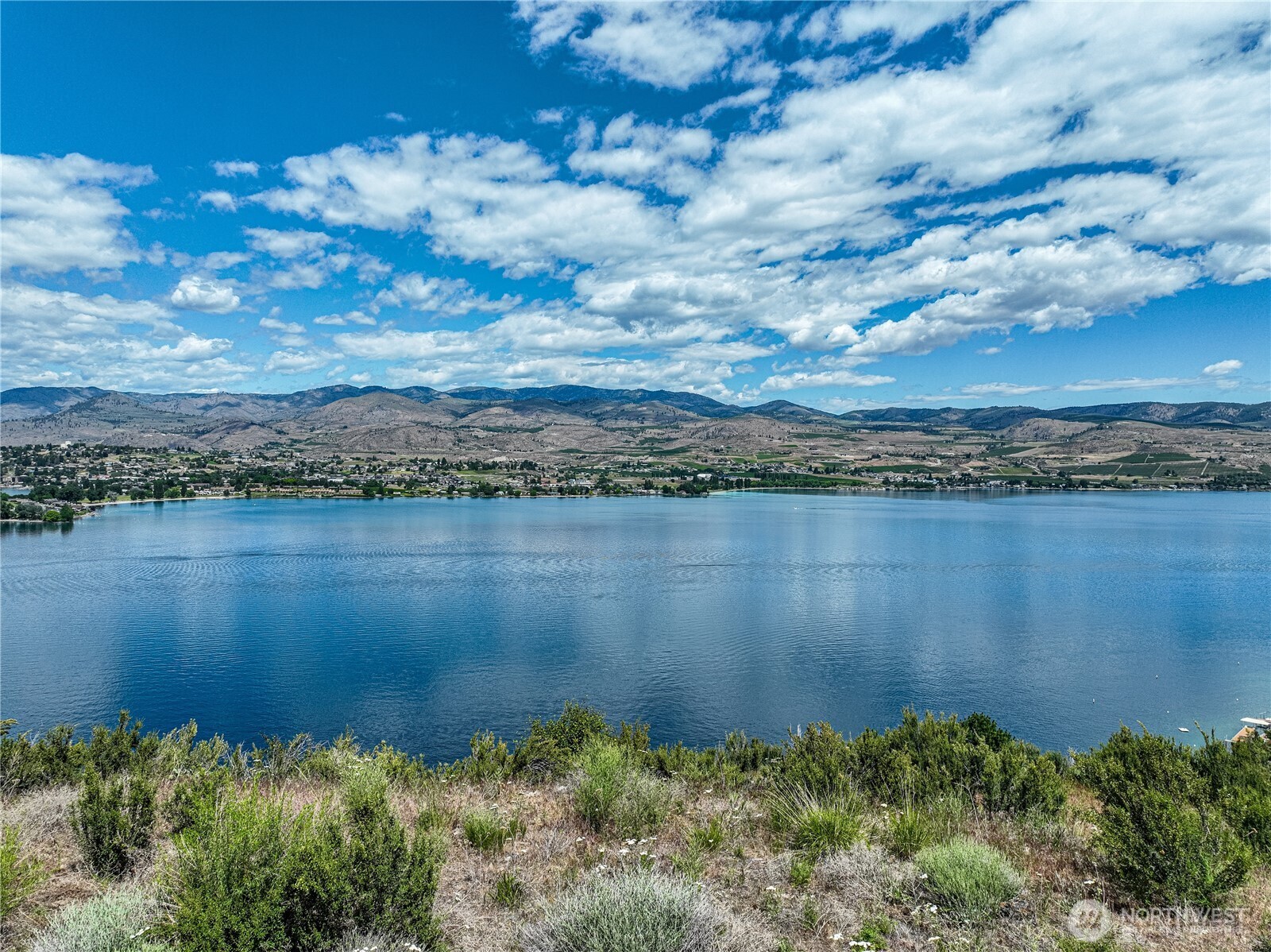 4620 South Lakeshore Rd. , Chelan, WA 98816