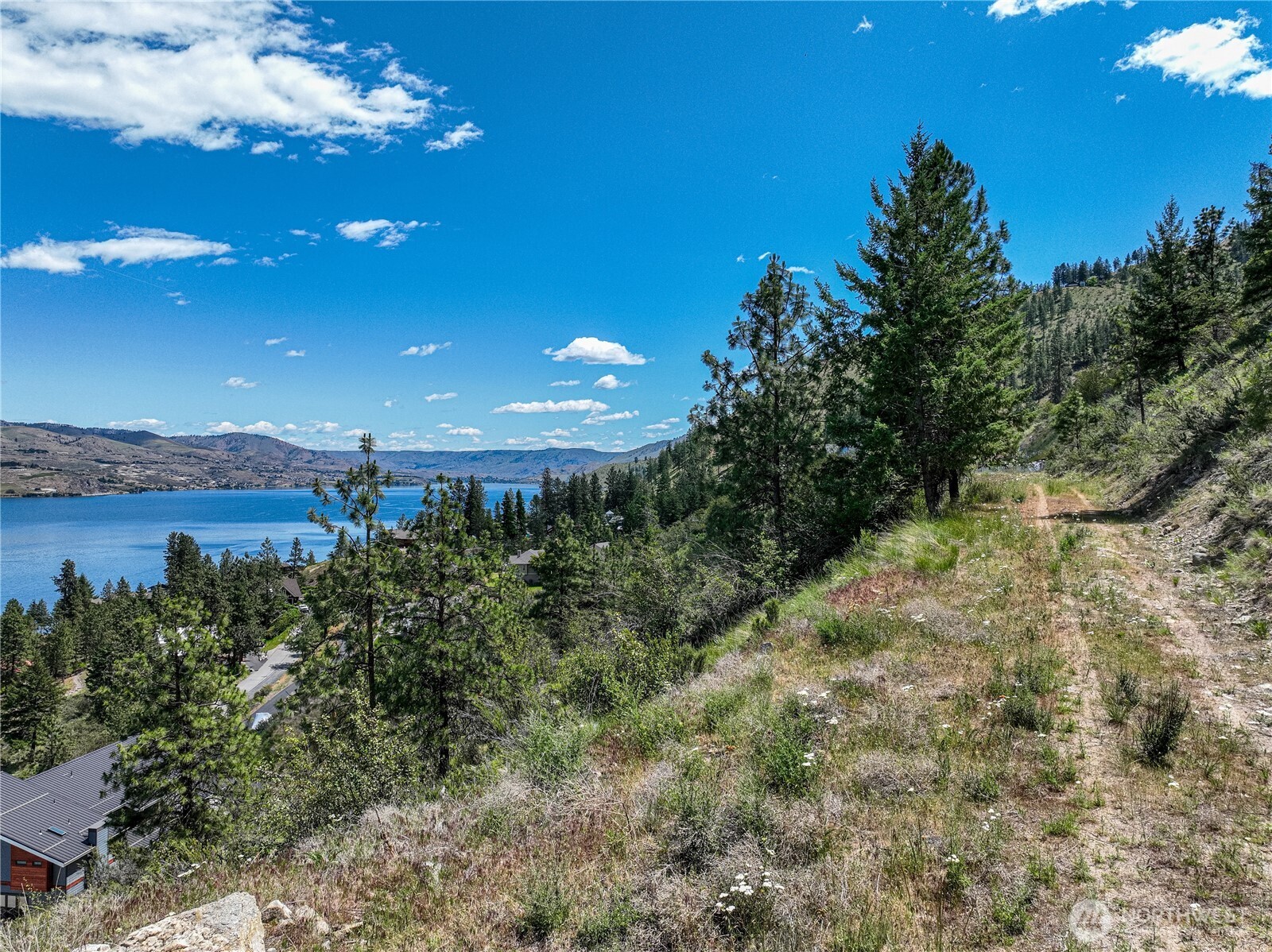 4620 South Lakeshore Rd. , Chelan, WA 98816