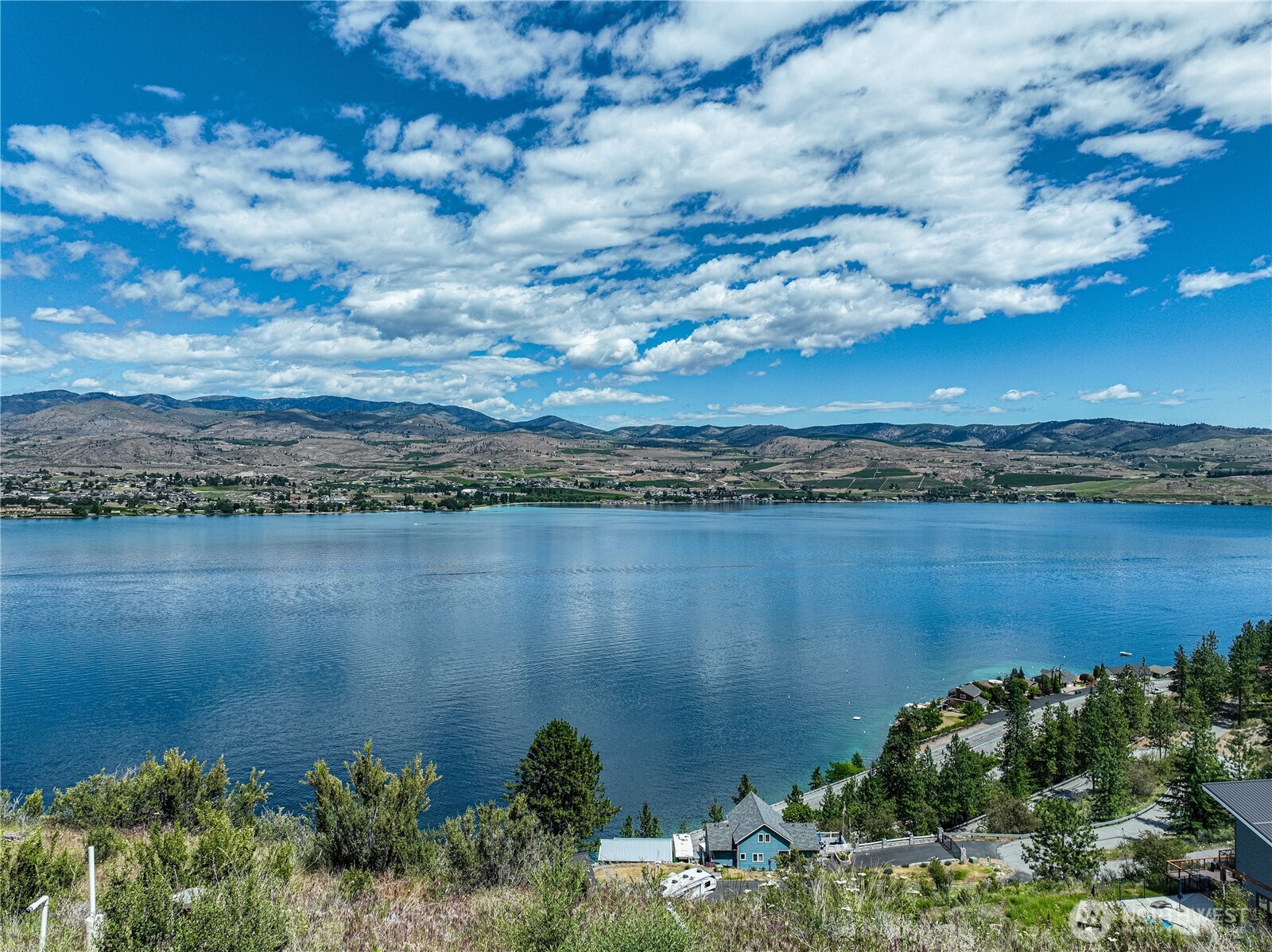 4620 South Lakeshore Rd. , Chelan, WA 98816