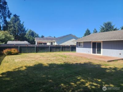 285 Mast Avenue NW, Ocean Shores, WA 98569
