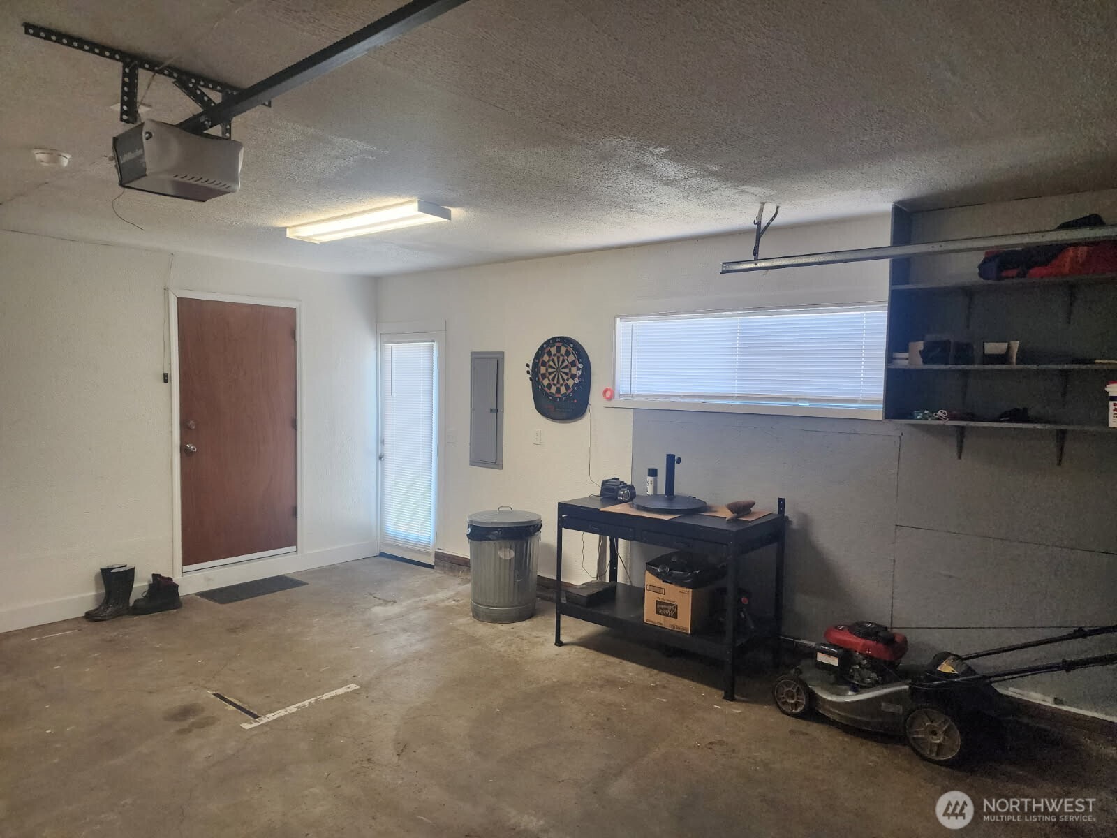 285 Mast Avenue NW, Ocean Shores, WA 98569