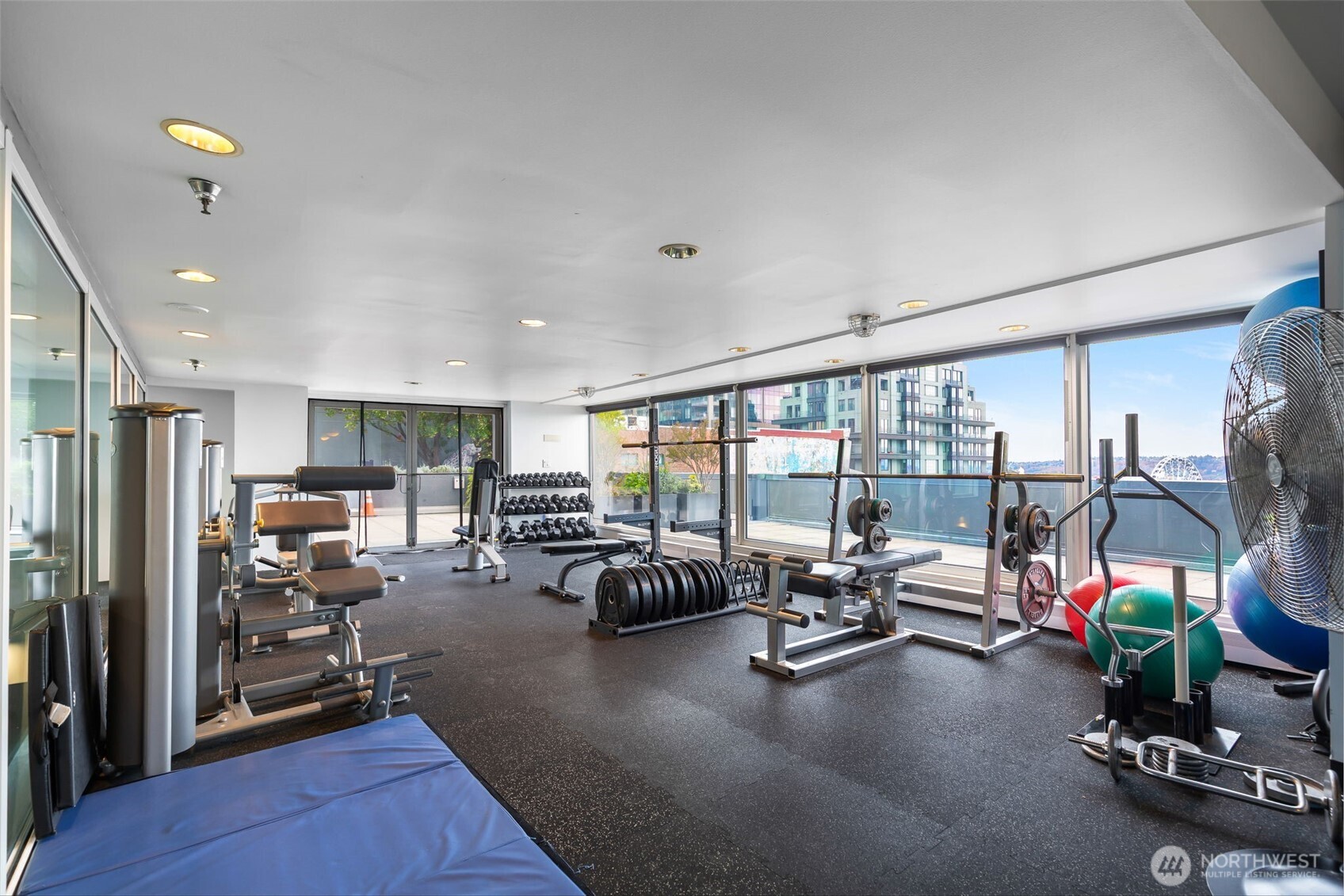 1415 2nd Avenue #2108, Seattle, WA 98101