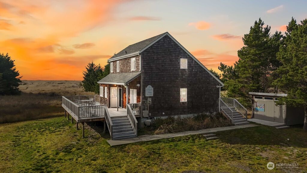 10911 Pacific Way , Long Beach, WA 98631