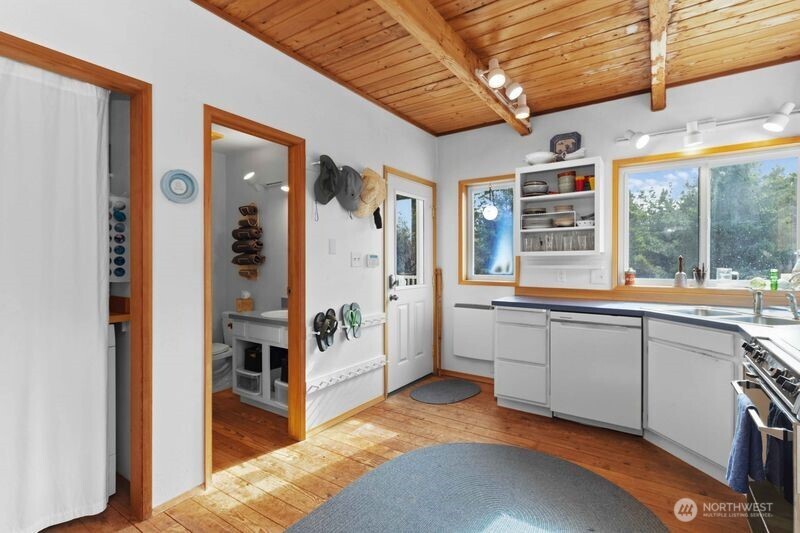 10911 Pacific Way , Long Beach, WA 98631