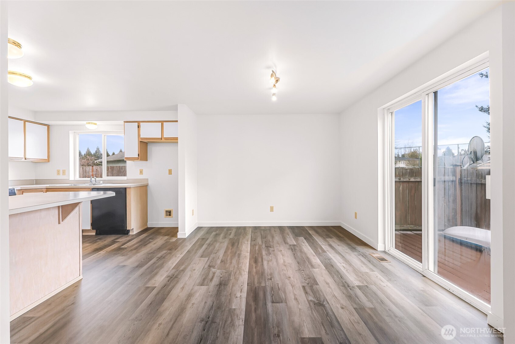 17833 27th Avenue NE, Marysville, WA 98271