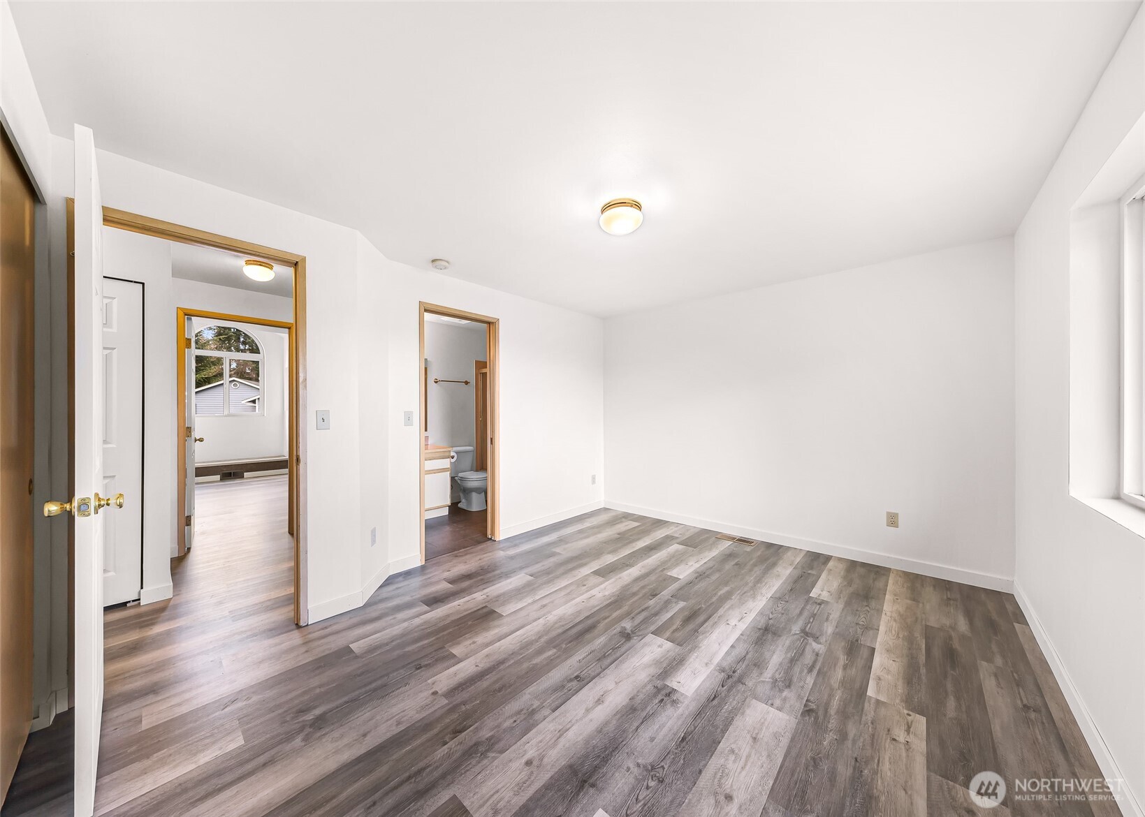 17833 27th Avenue NE, Marysville, WA 98271