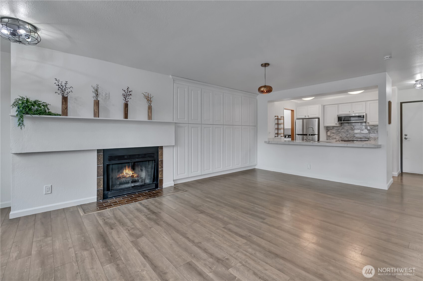 21925 7th Avenue S #A103, Des Moines, WA 98198