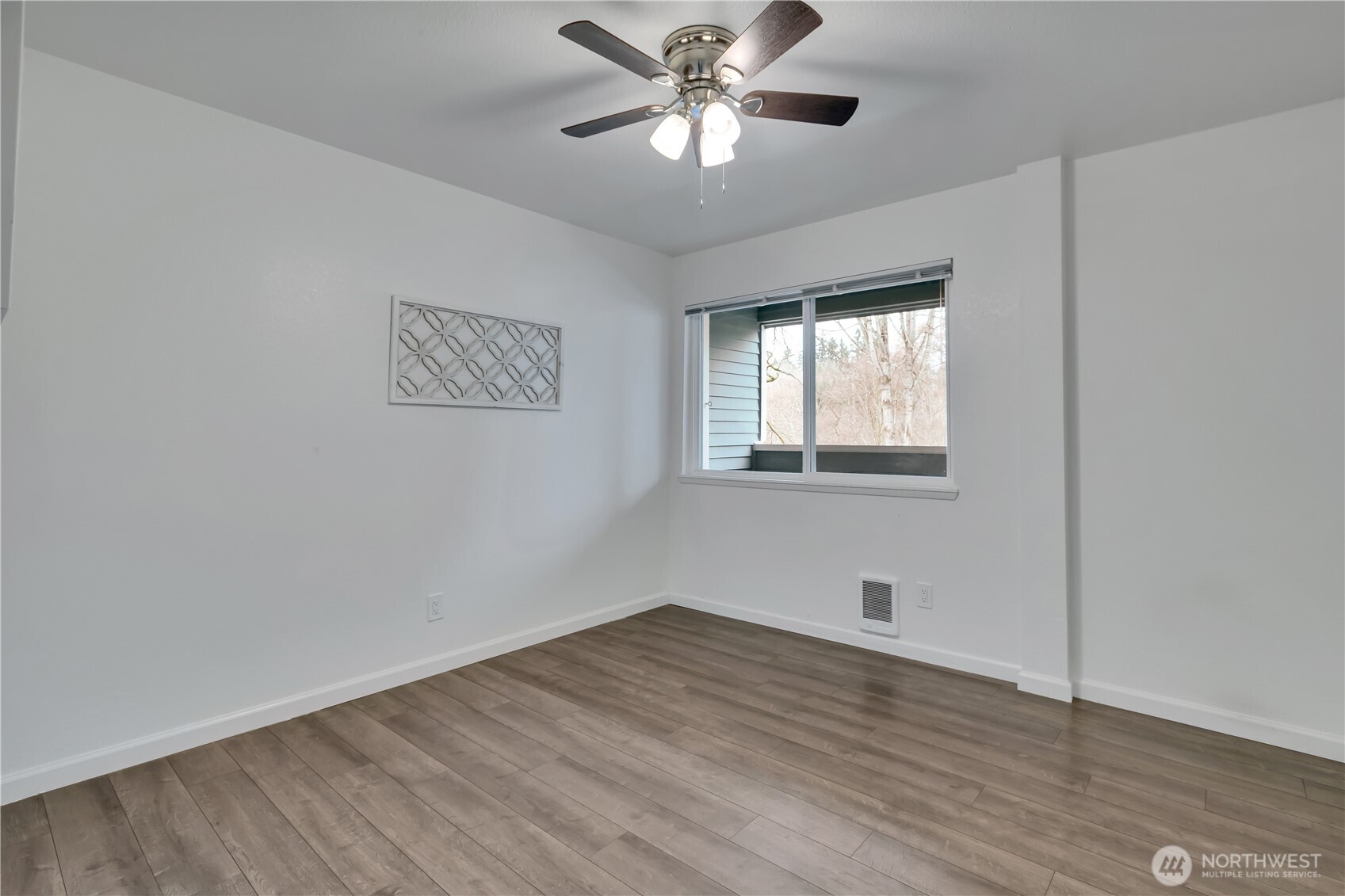 21925 7th Avenue S #A103, Des Moines, WA 98198