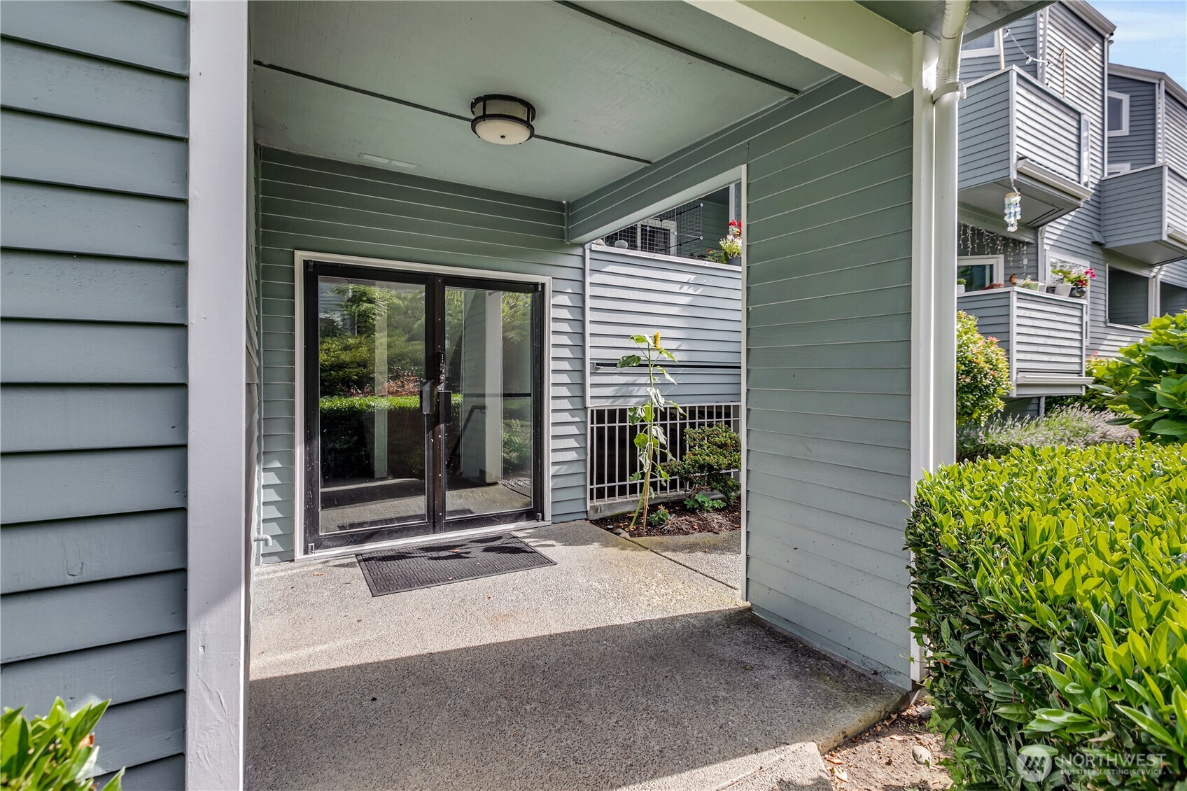 21925 7th Avenue S #A103, Des Moines, WA 98198