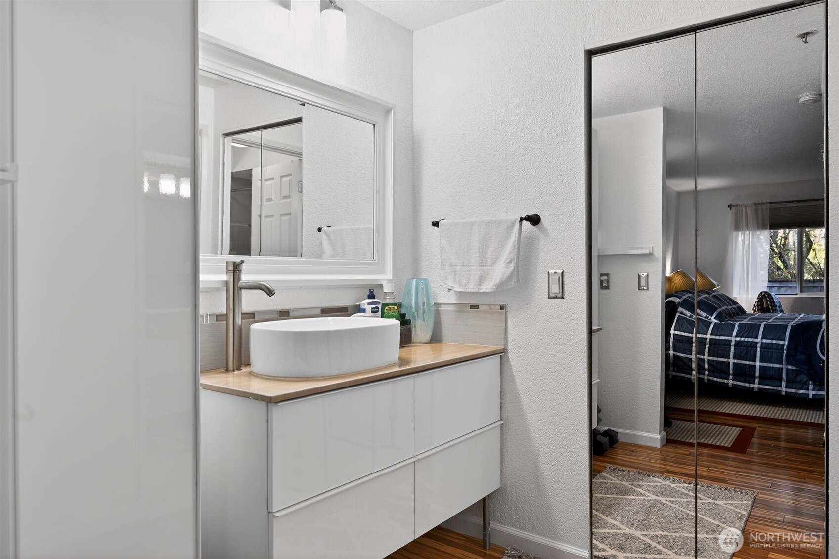 25131 98th Place S #B110, Kent, WA 98030