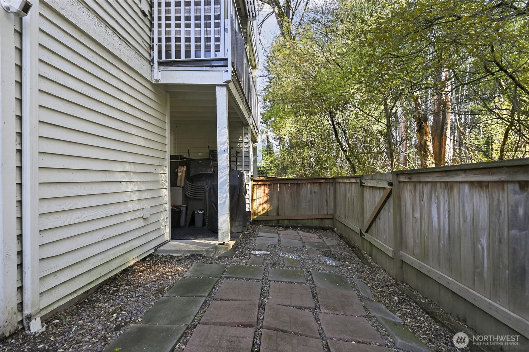 25131 98th Place S #B110, Kent, WA 98030