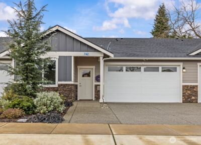 742 Parkland Loop , Sedro Woolley, WA 98284