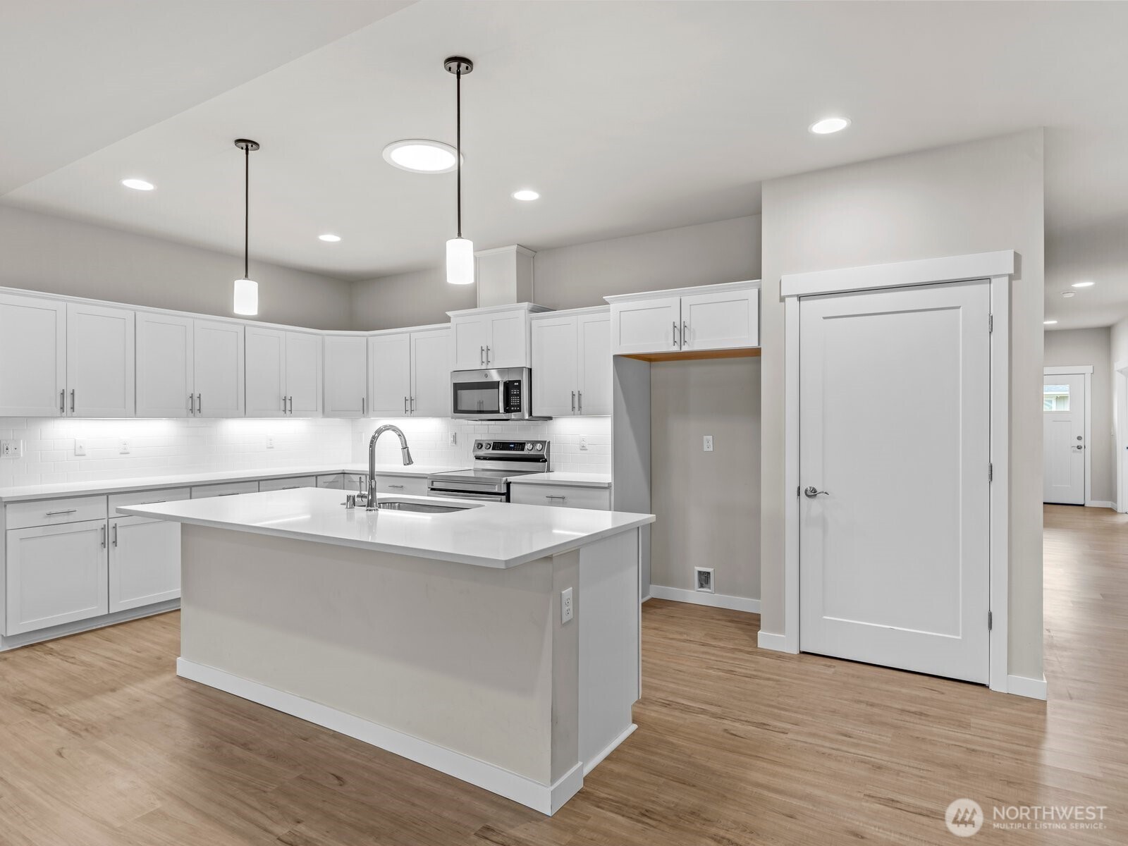 742 Parkland Loop , Sedro Woolley, WA 98284