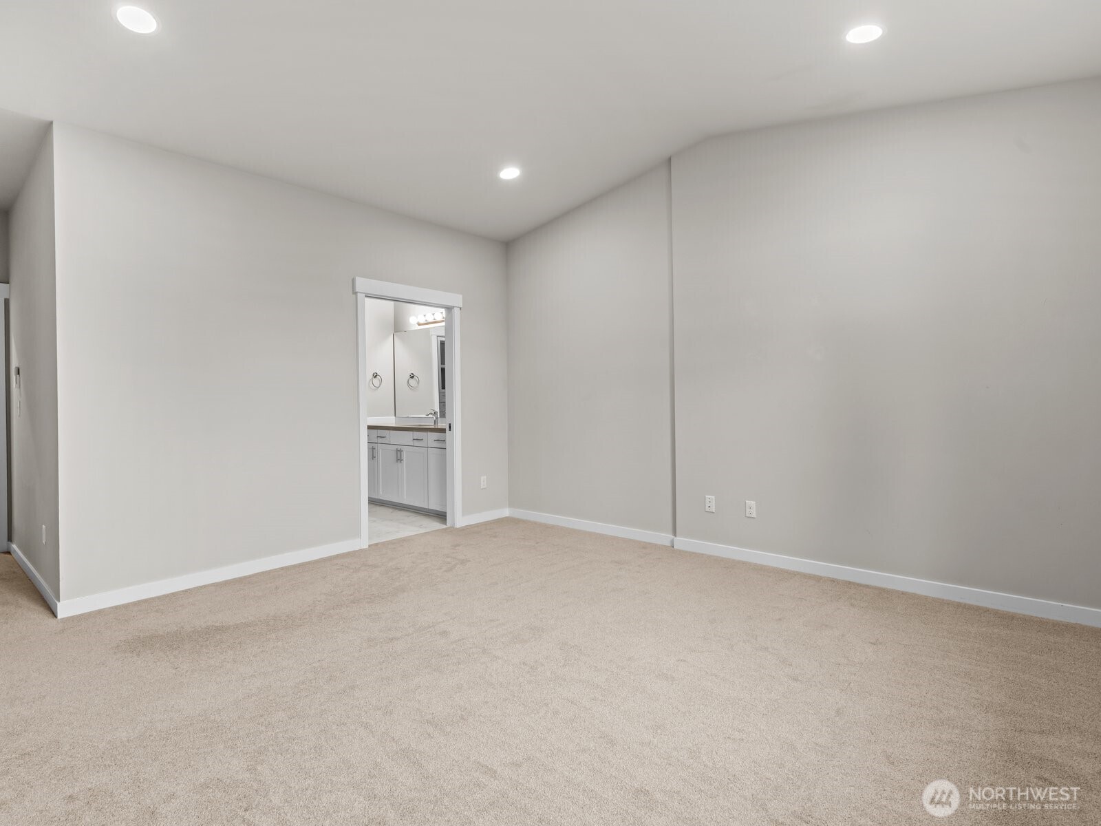 742 Parkland Loop , Sedro Woolley, WA 98284