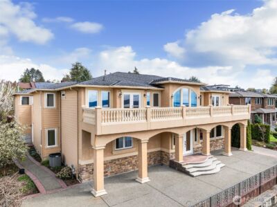 7613 N 10th Street , Tacoma, WA 98406