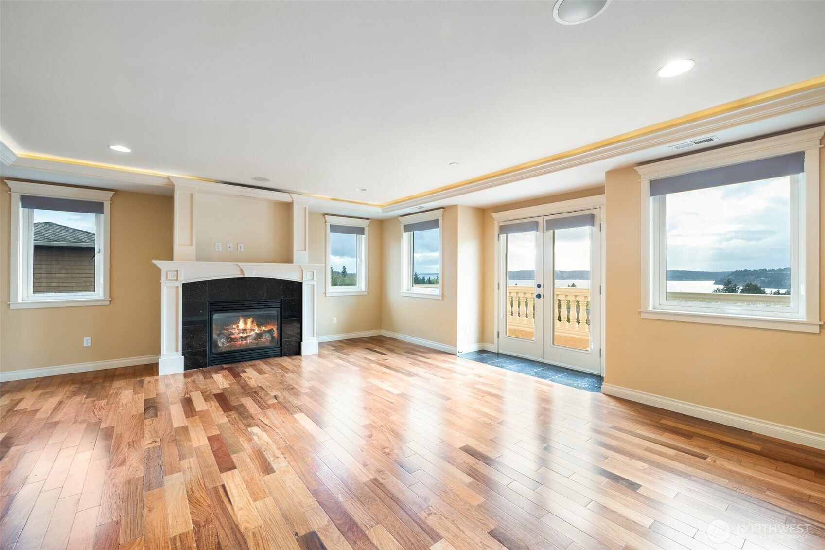 7613 N 10th Street , Tacoma, WA 98406