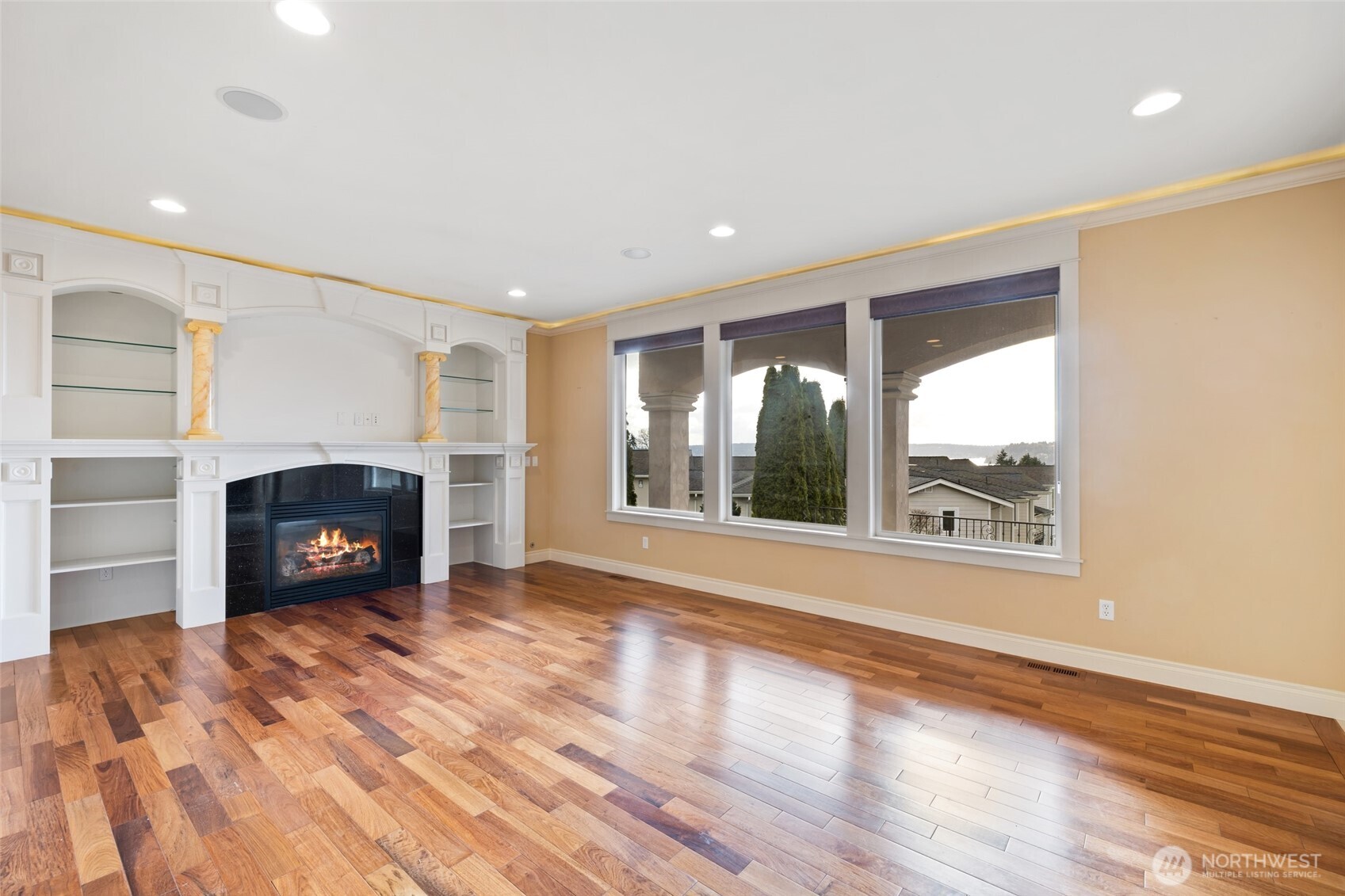 7613 N 10th Street , Tacoma, WA 98406