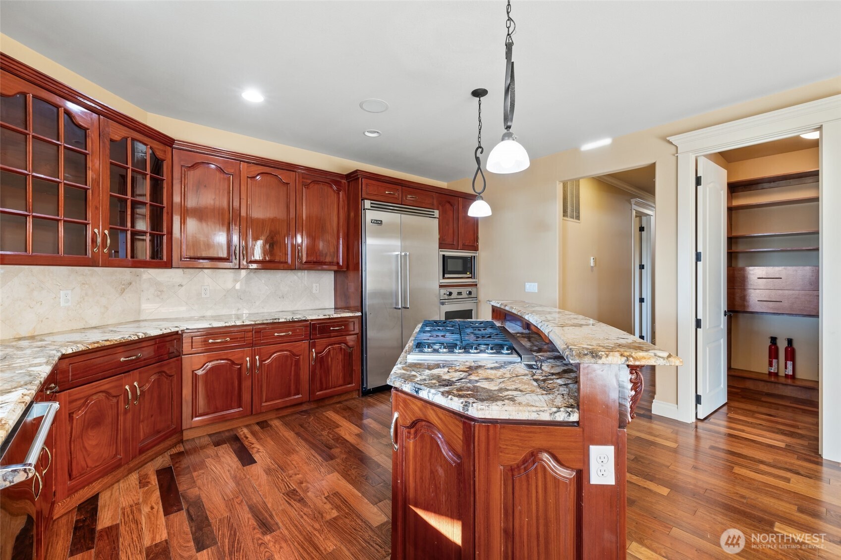 7613 N 10th Street , Tacoma, WA 98406