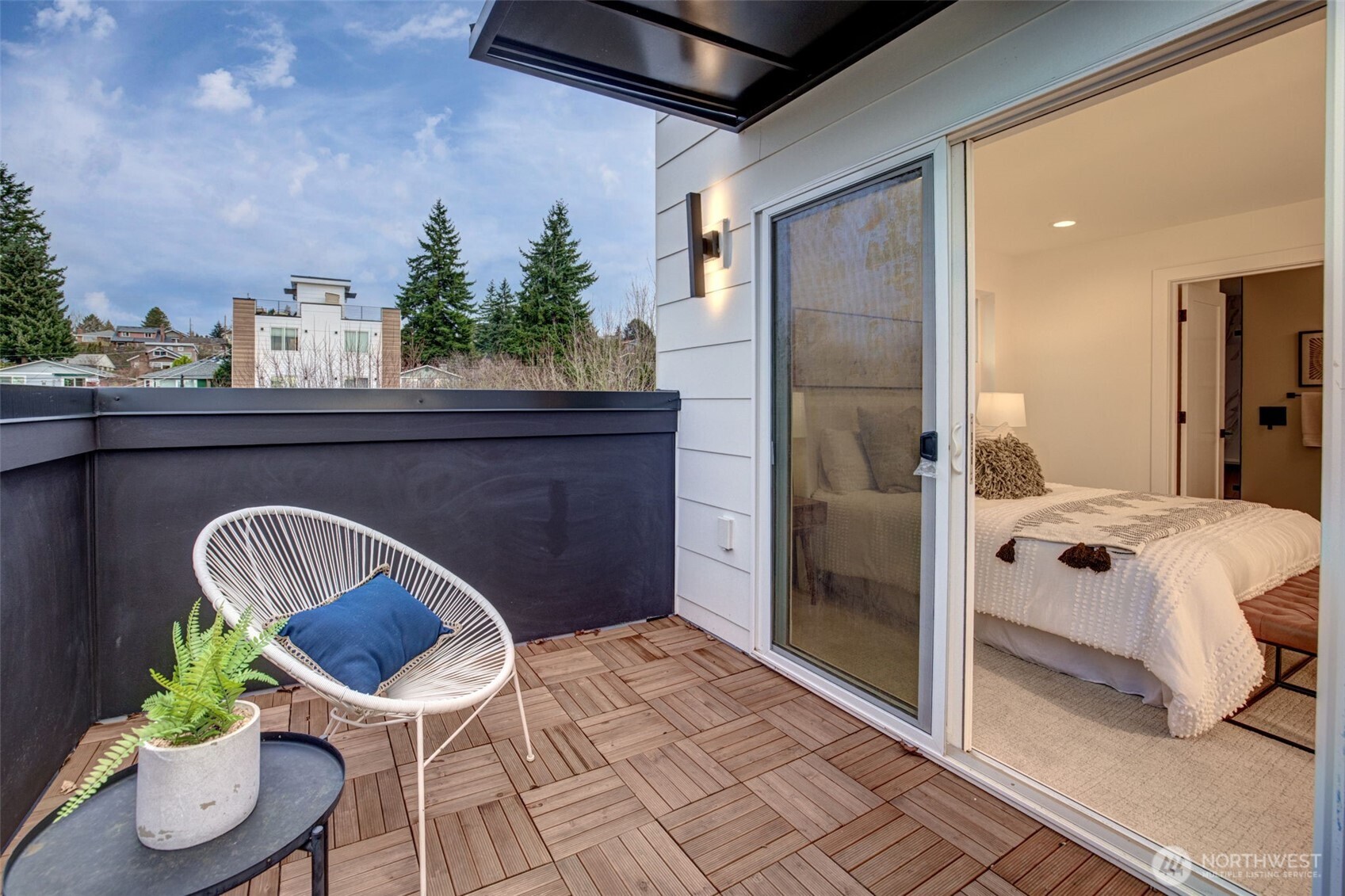 6400 Fauntleroy Way SW, Seattle, WA 98136-1855