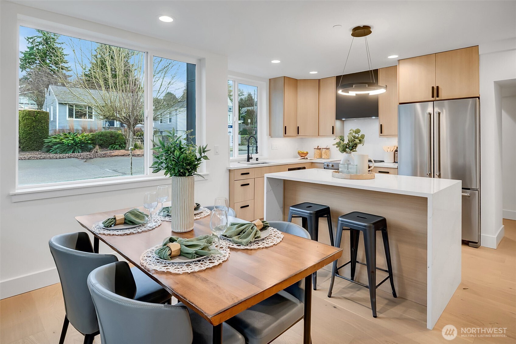 6400 Fauntleroy Way SW, Seattle, WA 98136-1855