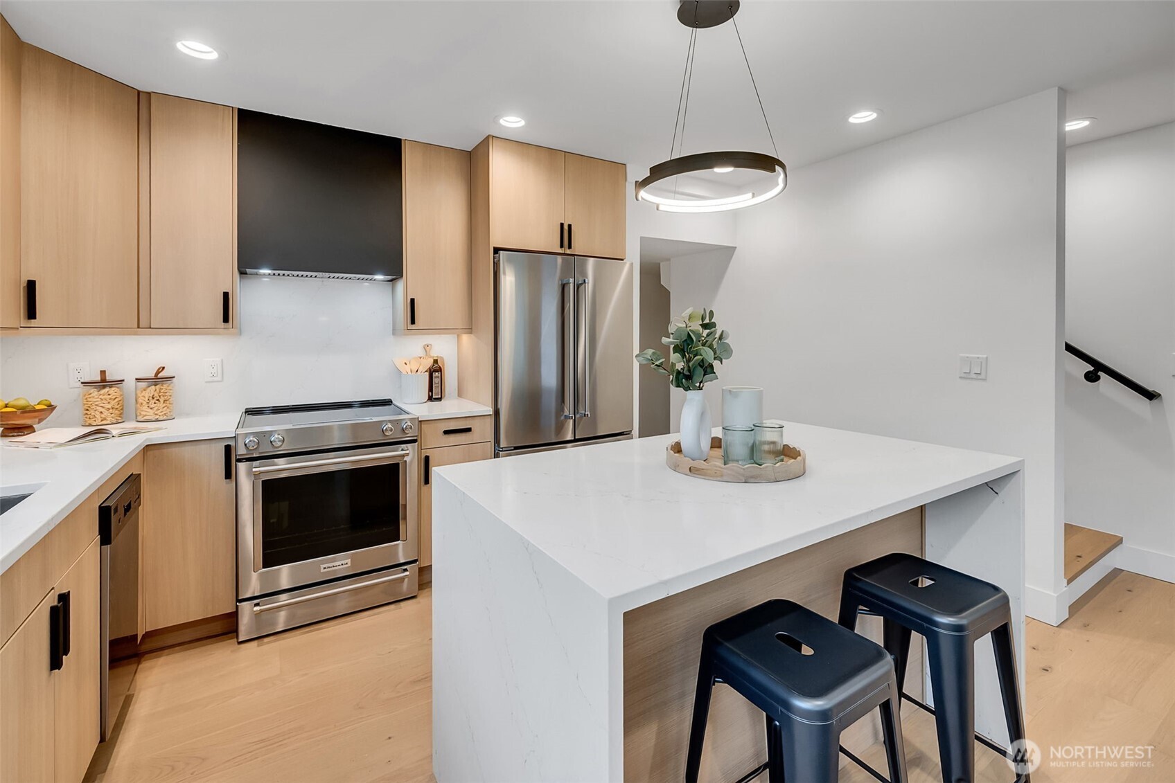 6400 Fauntleroy Way SW, Seattle, WA 98136-1855