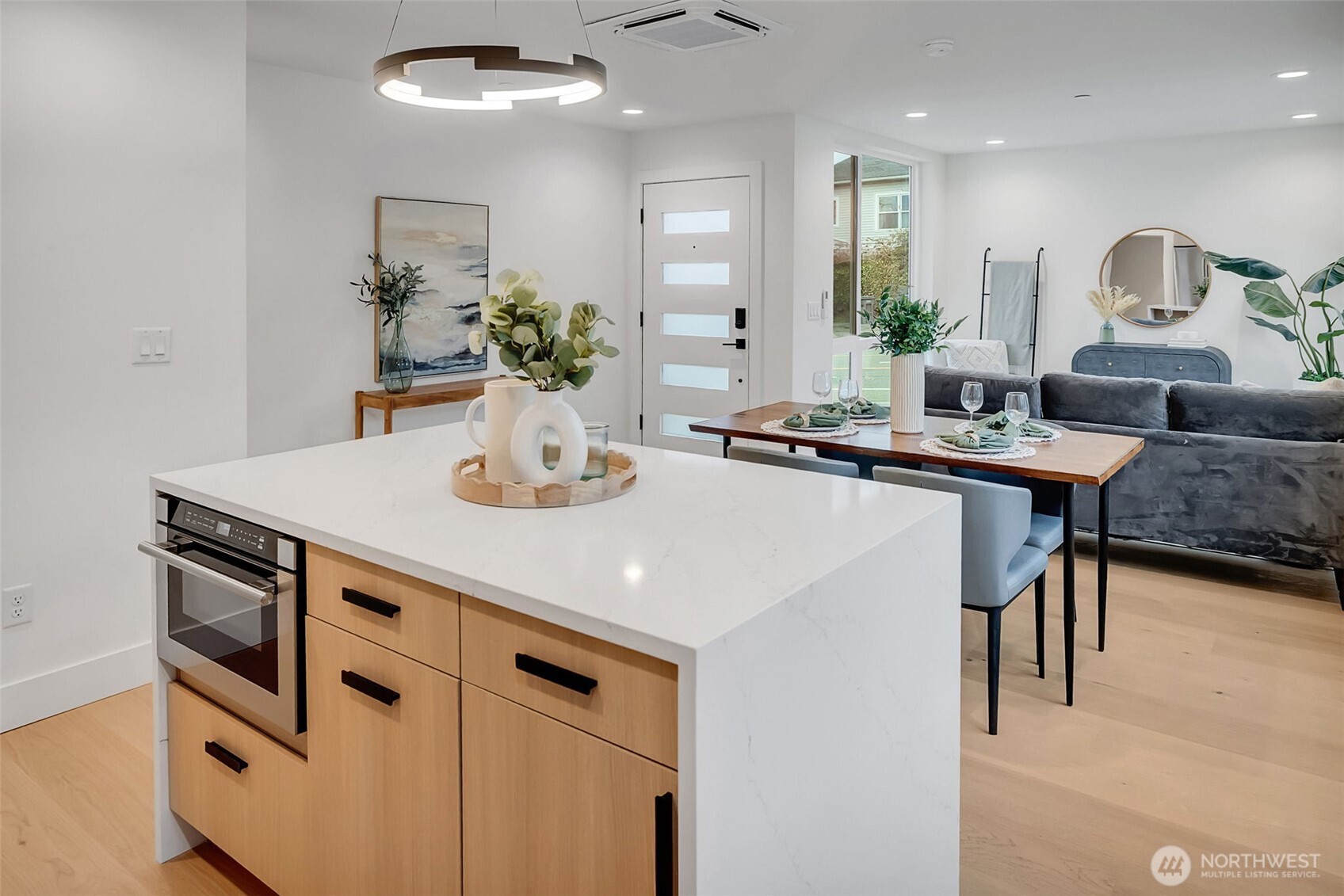 6400 Fauntleroy Way SW, Seattle, WA 98136-1855