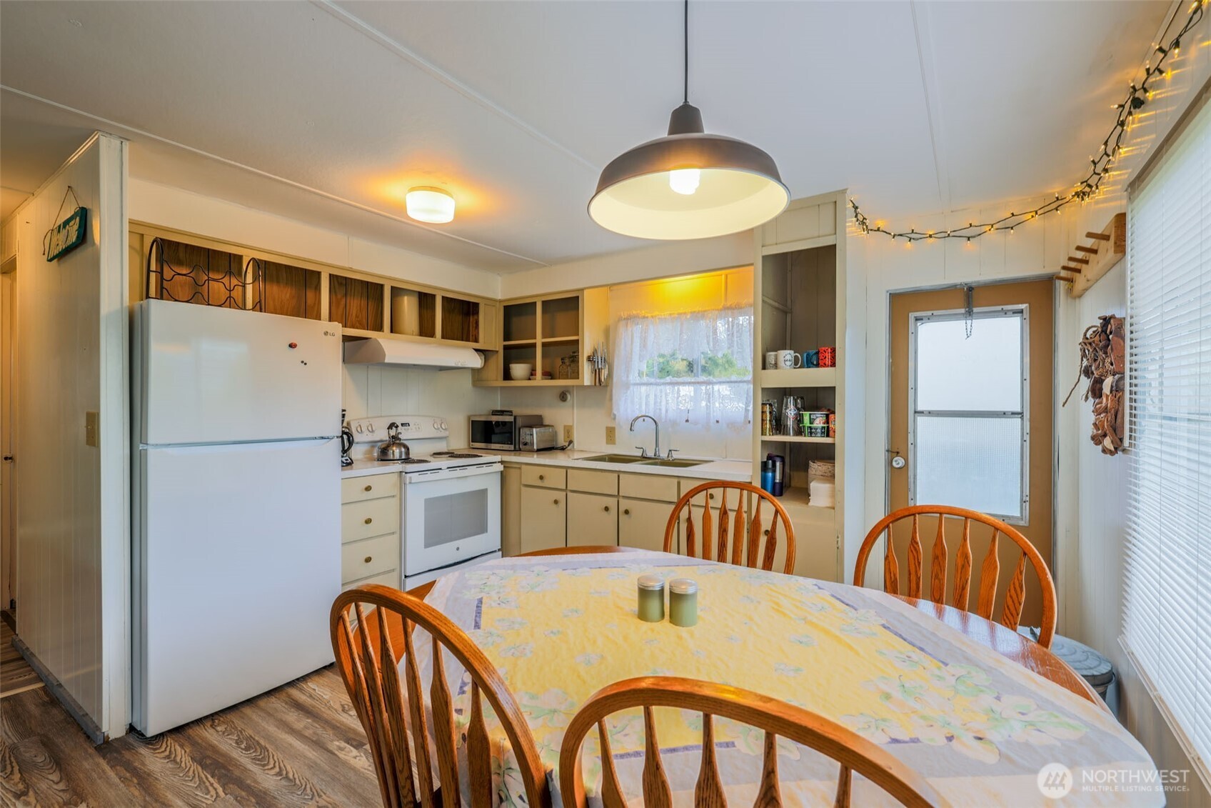 2446 S Pleasant Drive , Westport, WA 98595