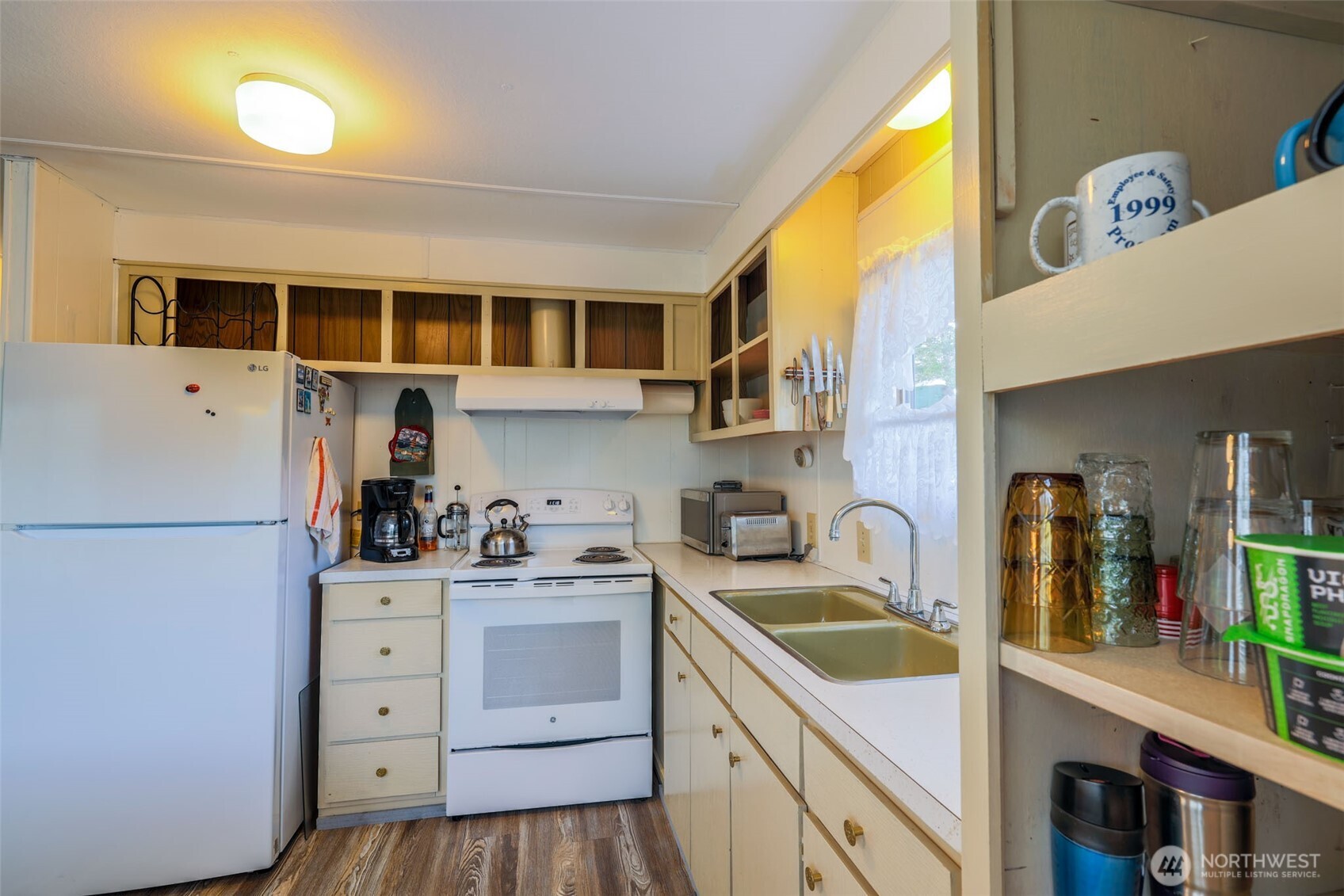 2446 S Pleasant Drive , Westport, WA 98595