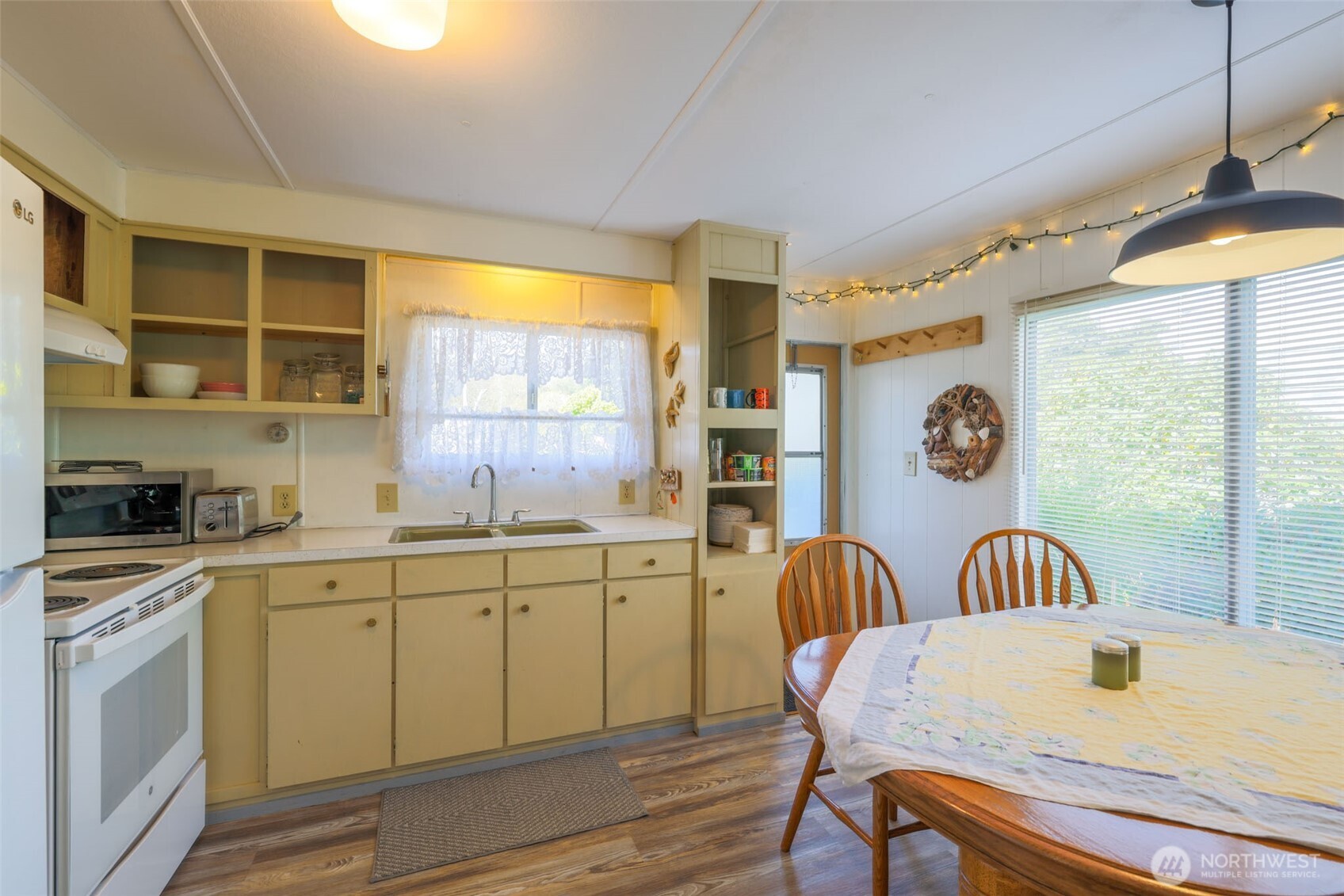 2446 S Pleasant Drive , Westport, WA 98595