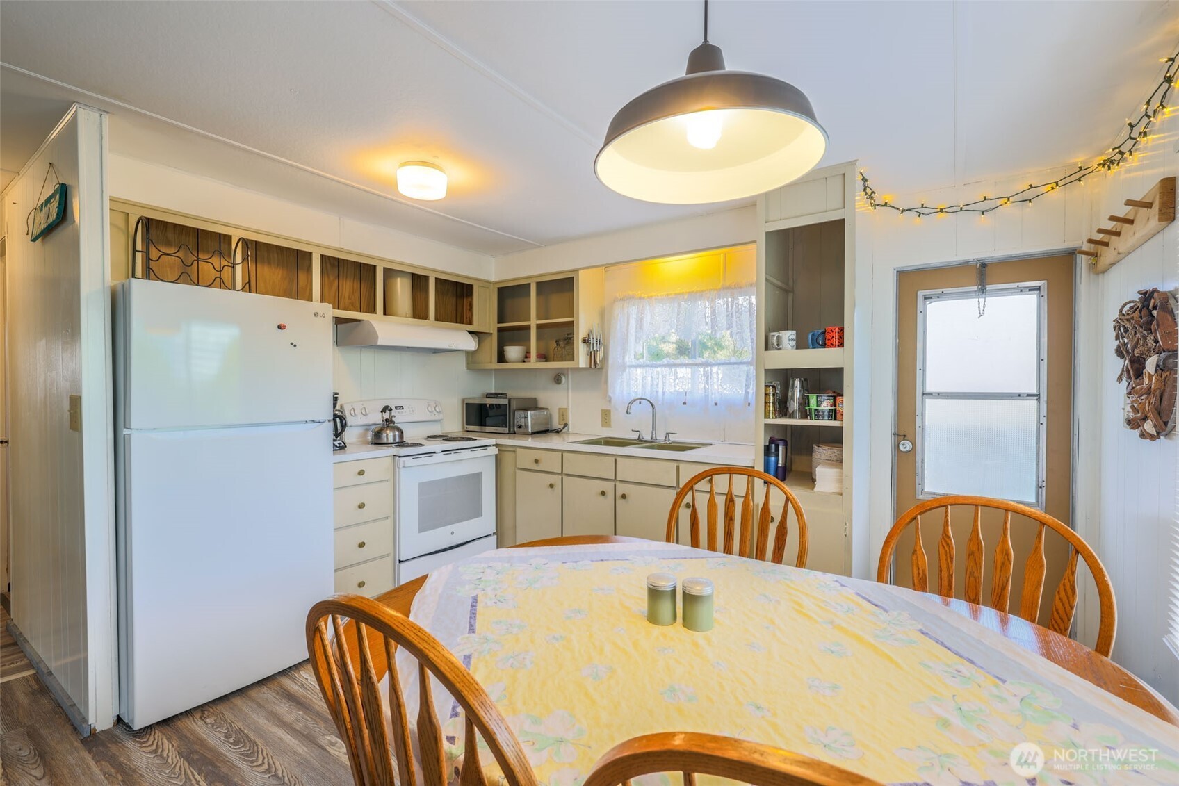 2446 S Pleasant Drive , Westport, WA 98595