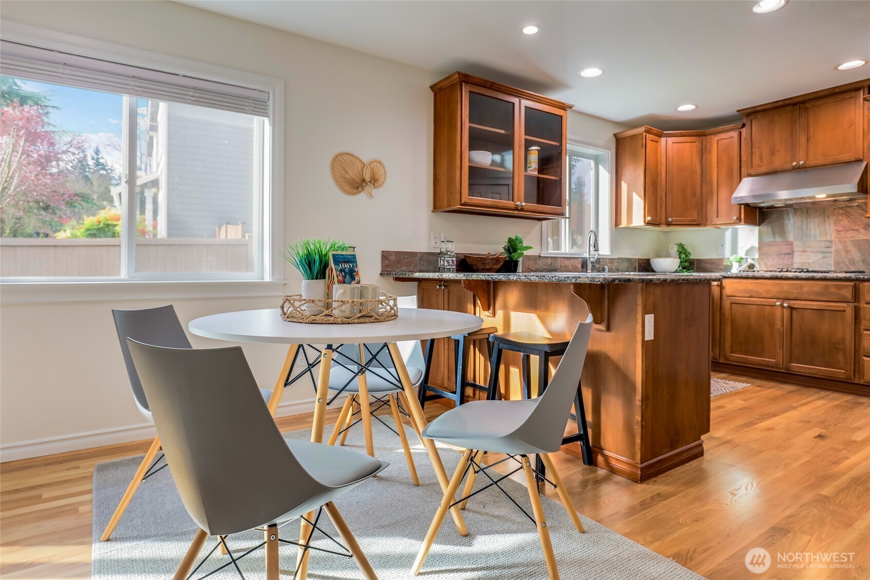 725 N 198th Street , Shoreline, WA 98133