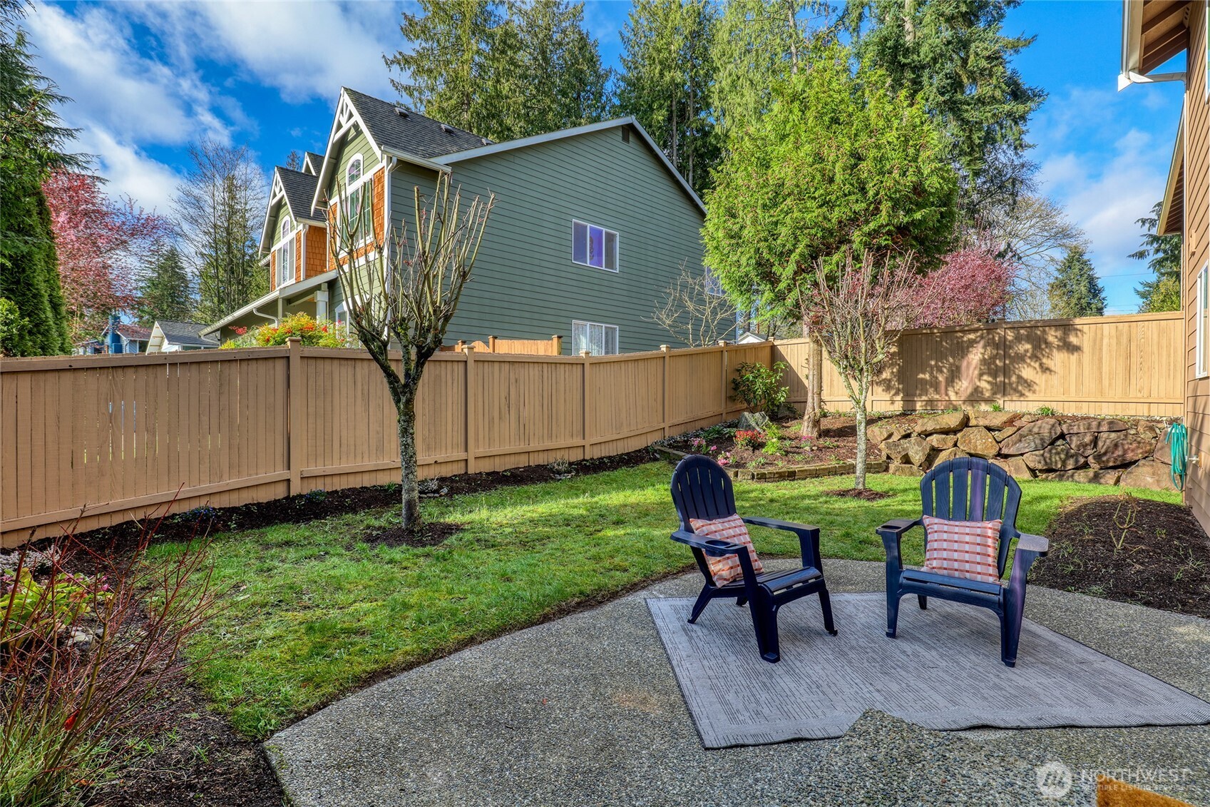 725 N 198th Street , Shoreline, WA 98133
