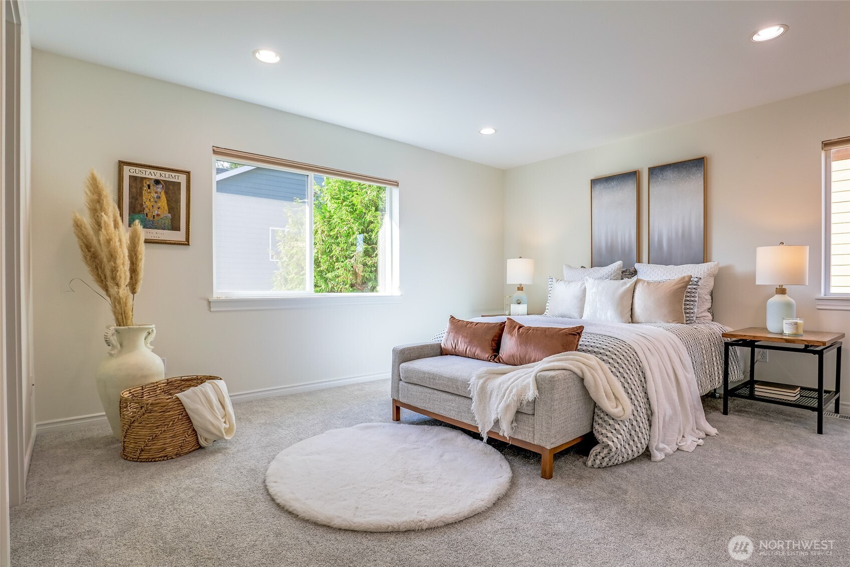 725 N 198th Street , Shoreline, WA 98133