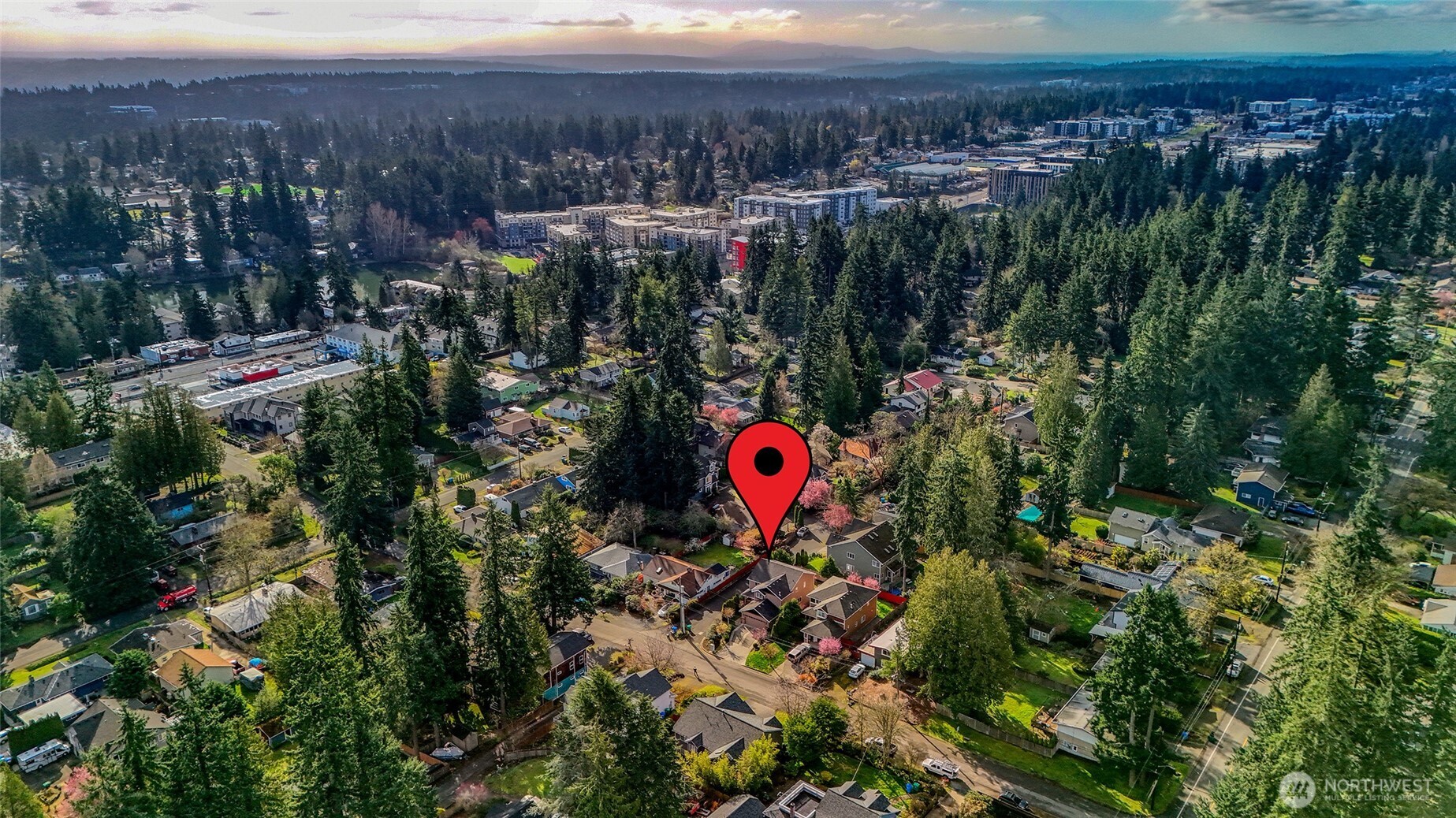 725 N 198th Street , Shoreline, WA 98133