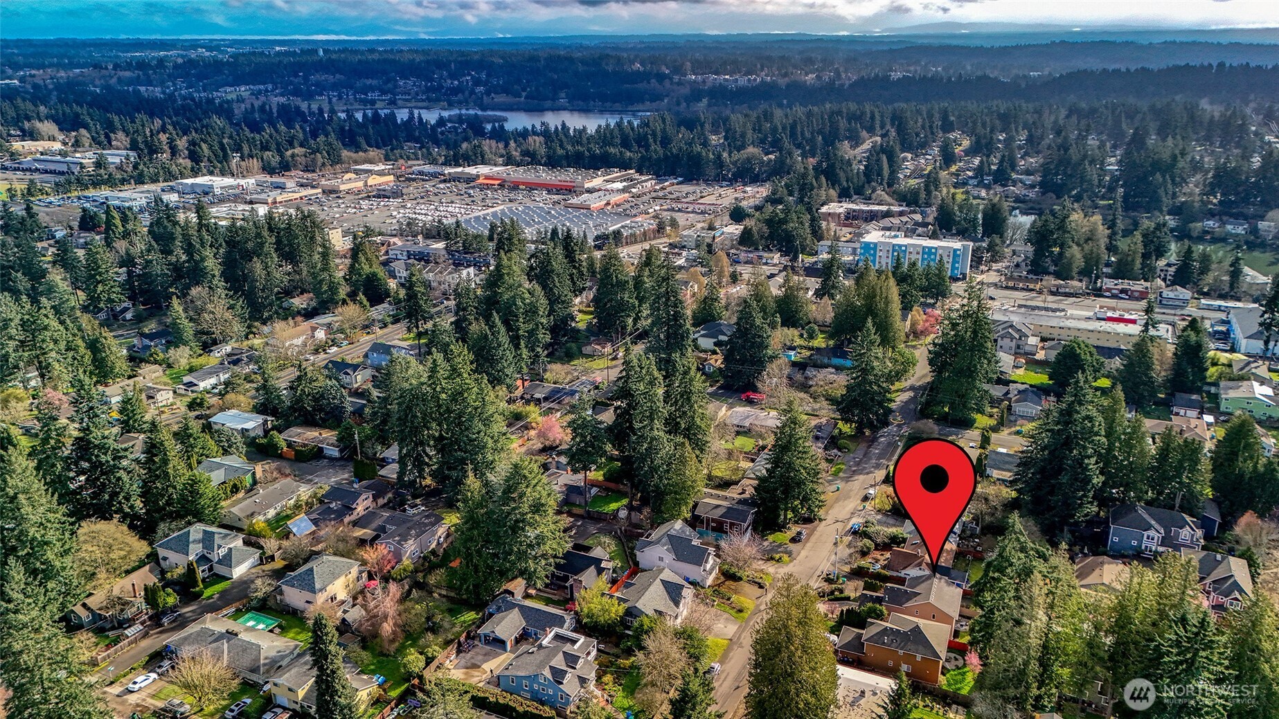 725 N 198th Street , Shoreline, WA 98133